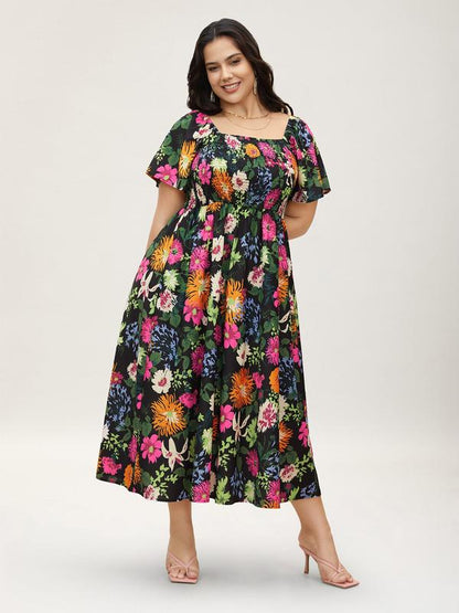 👗⏰ SOMMER HEISSER VERKAUF: 50% RABATT! Geblümtes Smock-Kleid mit eckigem Ausschnitt und Taschen – Bequem, verspielt & perfekt für warme Tage 🌸✨