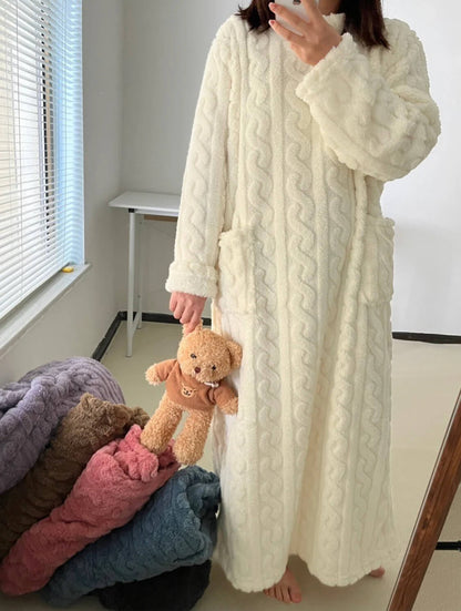 🔥 Heißer Sale: 50 % Rabatt✨Winterliche Korallensamt-Hauskleidung