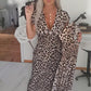 🦓🐆 Ausschnitt & Leopardenmuster: Dein neues Lieblings-Top! Sexy V-Ausschnitt, tierisch im Trend. Perfekt für Party & Alltag. Jetzt shoppen und Look verwandeln!