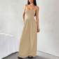 Jumpsuit mit Spaghettiträgern, weitem Bein und Taschen