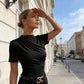 Damen-T-Shirt mit Stehkragen, Rüschen und kurzen Ärmeln