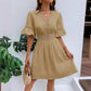 🌺Schickes Kleid mit V-Ausschnitt und Spitzenausschnitten
