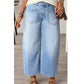 Damenjeans mit weitem Bein und aufgesetzten Taschen